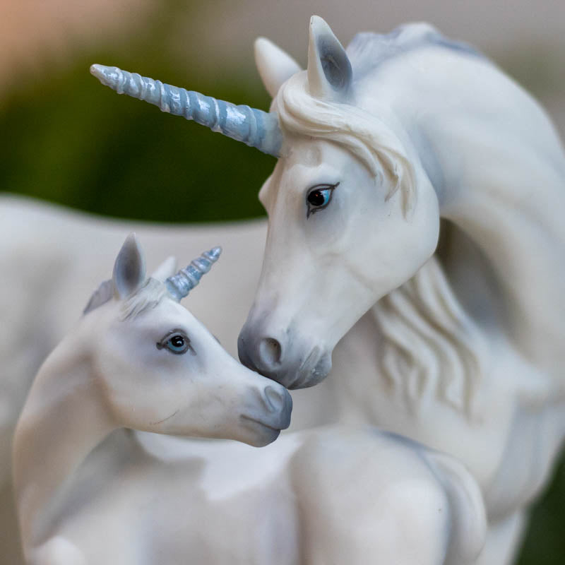 escultura-resina-unicornios-brancos-objeto-decorativo-enfeite-decoracao-loja-presente-decorzen-001-7