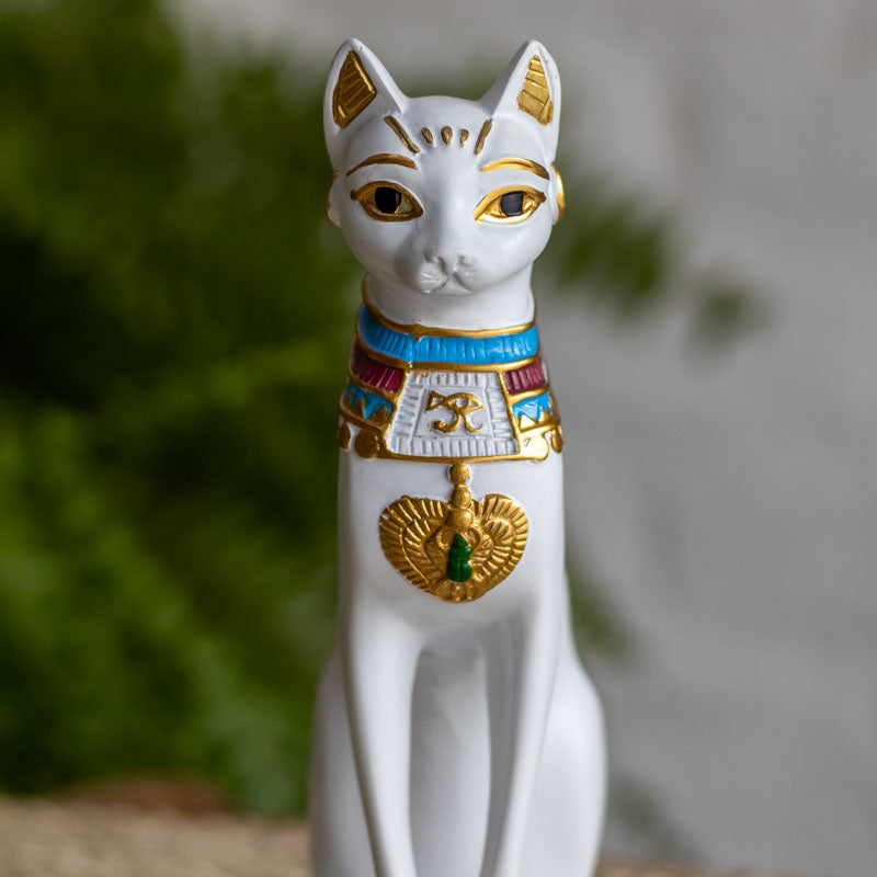 A01023-estatua-decorativa-resina-decorativa-branca-dourada-enfeite-decoracao-deusa-egipcia-bastet-loja-decorzen-003
