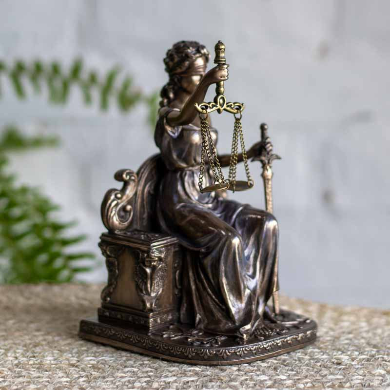 escultura-bronzeada-modelada-resina-decorativa-enfeite-dama-justica-loja-decoracoes-decorzen-003