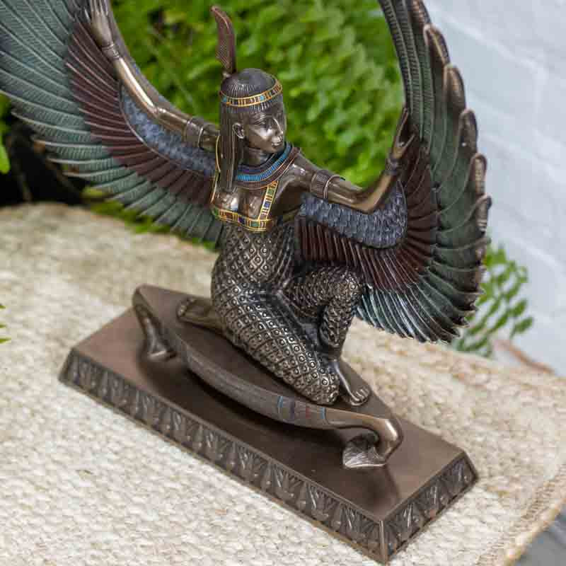 A03960-escultura-estatueta-resina-objeto-decorativo-egito-divindade-egipcia-decor-zen-loja-presentes-isis-alada-deusa-veronese-design-003