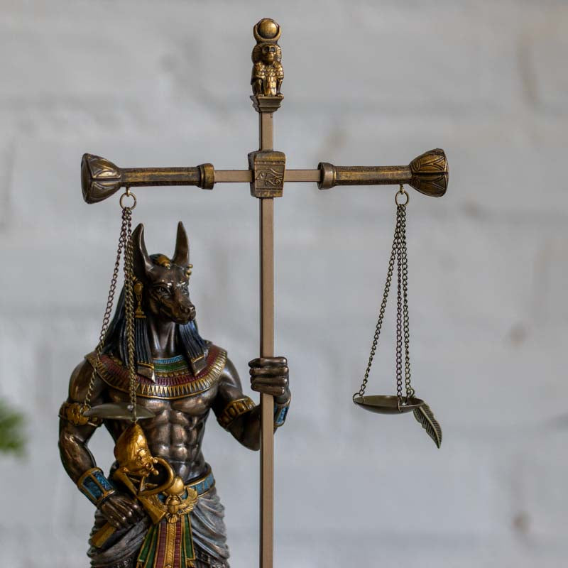objeto-decorativo-anubis-balanca-estatua-bronzeada-mitologia-egipcia-loja-enfeite-decoracao-decorzen-006