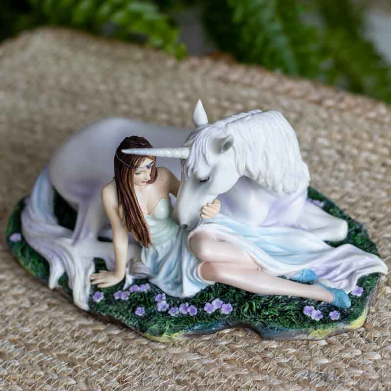 A07114-estatueta-decorativa-modelada-resina-obra-arte-coracao-puro-enfeite-loja-decoracoes-decorzen-003