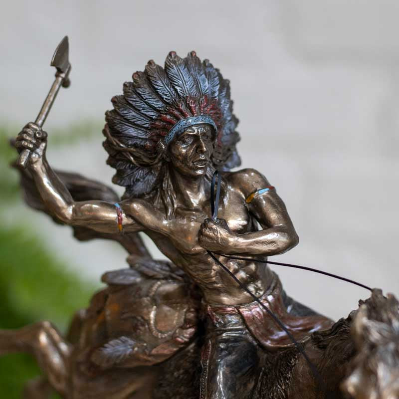 estatua-decorativa-bronzeada-modelada-resina-enfeite-indio-cavalo-loja-decoracao-indigena-decorzen-007